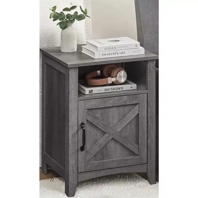 Table de chevet avec porte de grange, table de chevet avec compartiment ouvert, gris brume, capacité de 132 lb