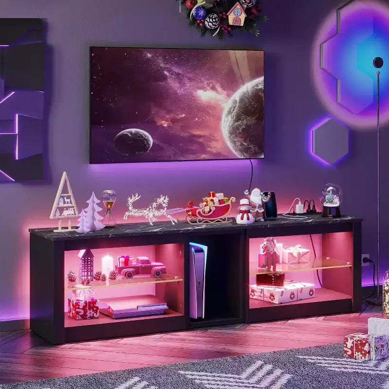 Meuble TV à LED de 63 pouces avec station de recharge et étagères en verre