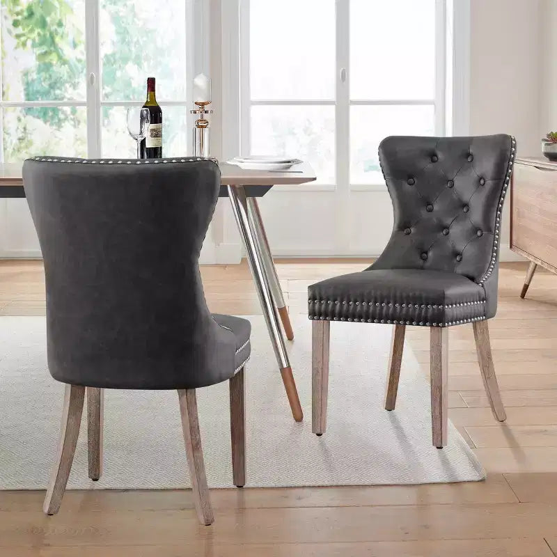 Chaises de salle à manger rembourrées en cuir avec clous décoratifs (lot de 2) – style rétro-moderne