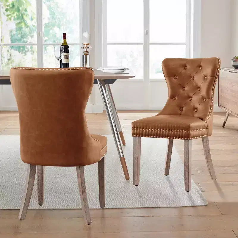 Chaises de salle à manger rembourrées en cuir avec clous décoratifs (lot de 2) – style rétro-moderne