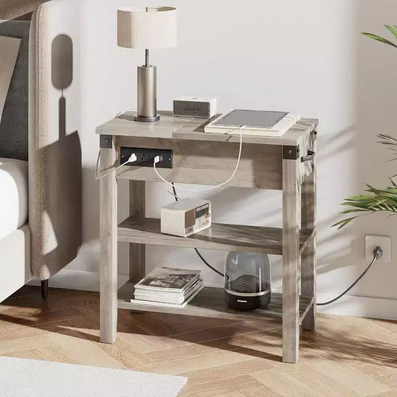 Table d’appoint avec station de recharge, table d’appoint étroite à 3 niveaux avec tiroir et rangement, table d’appoint en bois pour salon, chambre ou bureau